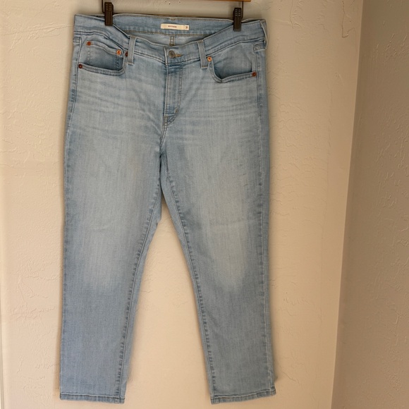 Levi's Jeans Women's Light Wash Boyfriend Stretchy Jeans Size 31 - Picture 15 of 15
